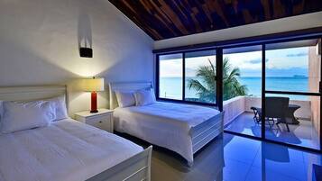 5 habitaciones, tabla de planchar con plancha, cuna de viaje y wifi