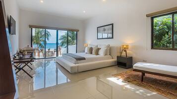 5 habitaciones, tabla de planchar con plancha, cuna de viaje y wifi