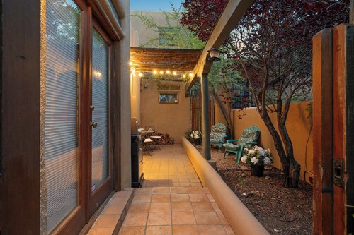 Darling Lomakoti, Kävele Plaza, kaunis puutarha ja Layout