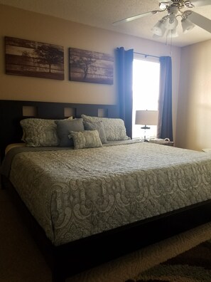 Room - Mi Casa Es Su Casa - Clean and Cozy 10 mins from Ft Bliss with Refrigerated Air (El Paso)