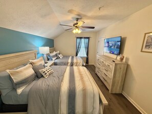 2 chambres, fer et planche à repasser, Wi-Fi, draps fournis