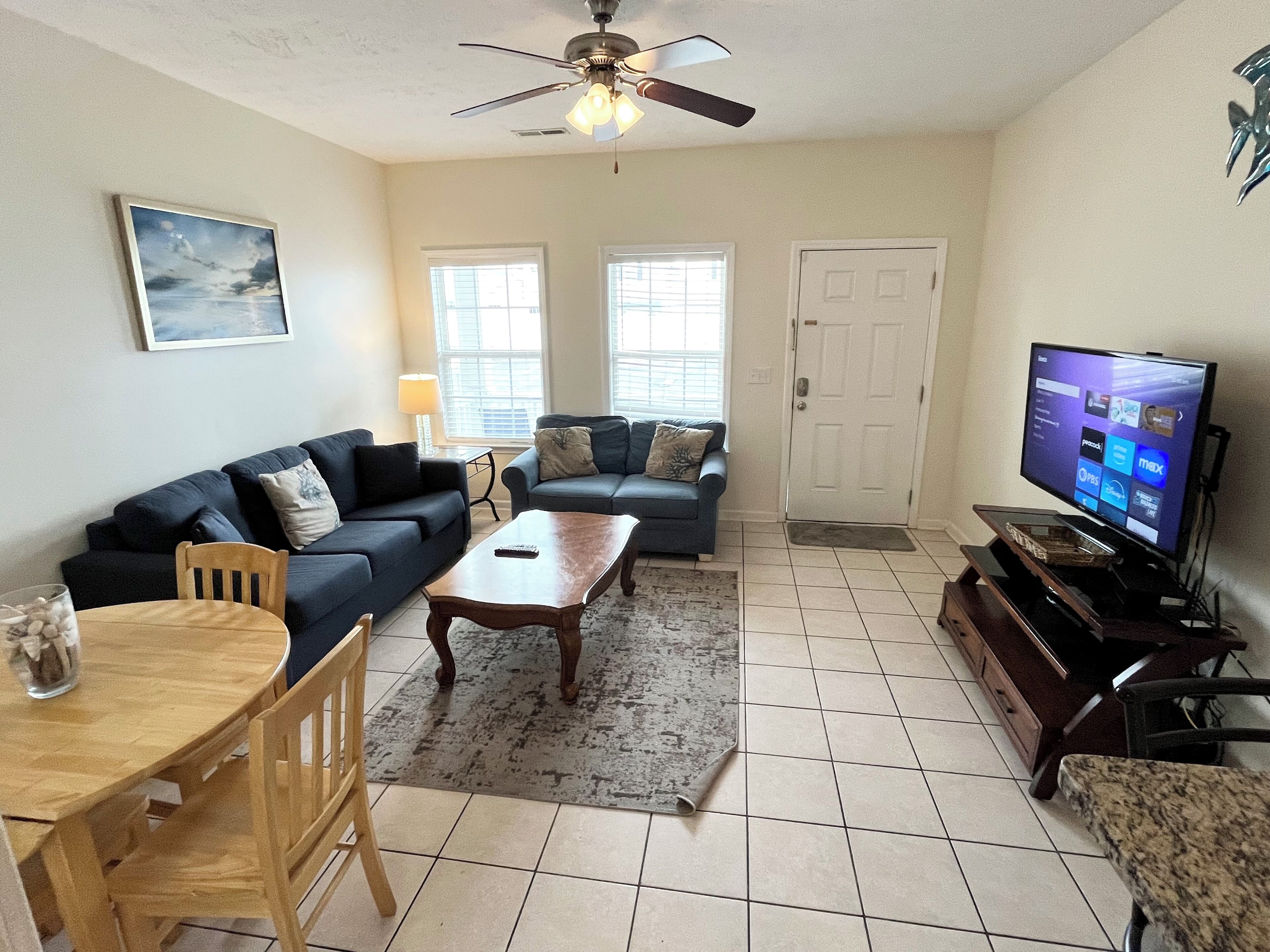 Contemporary, 2-bedroom Cottage, 2 Blocks To Beach,  Pool Front, Free Wifi - Myrtle Beach, SC