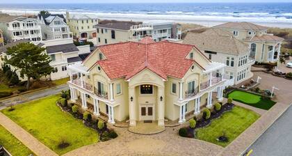 Luxury Mediterranean Mansion -Pool, Elevator, Roof Deck,3rd House From The Beach