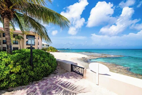 Vue imprenable, tuba de la plage! Georgetown Villa # 218- Par Cayman Vacation