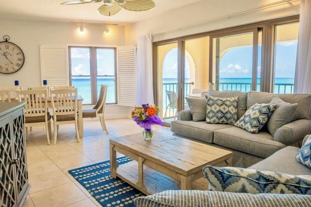 TV, Netflix, streaming services, offices