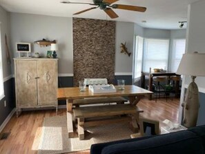 Interior - Private getaway in the hills of Dale Hollow (Celina)