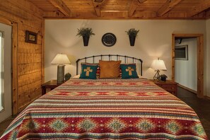 4 bedrooms, desk, iron/ironing board, travel cot