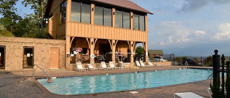 Piscina all'aperto