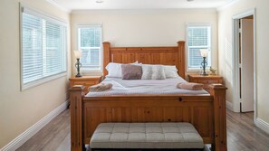4 chambres, fer et planche à repasser, Wi-Fi gratuit, draps fournis