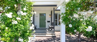 Cottage Sonoma @ Historic Plaza. - Includes Wine Tasting Passport