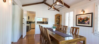 Charming Downtown Home with Wine Nearby. Pet Friendly!!