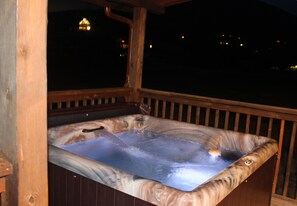 Baignoire à remous extérieure