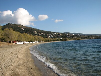 Sunset view  house overlooking the bay