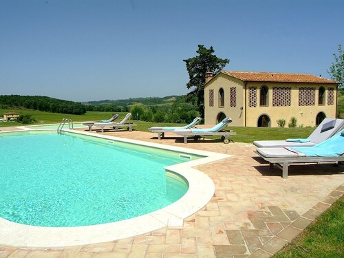 Villa Toscanella - 4 Bedrooms, 4 Bathrooms, Private pool, sleeps 8