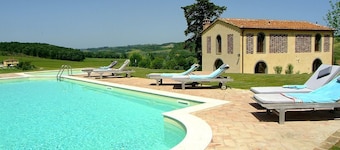 Villa Toscanella - 4 Bedrooms, 4 Bathrooms, Private pool, sleeps 8
