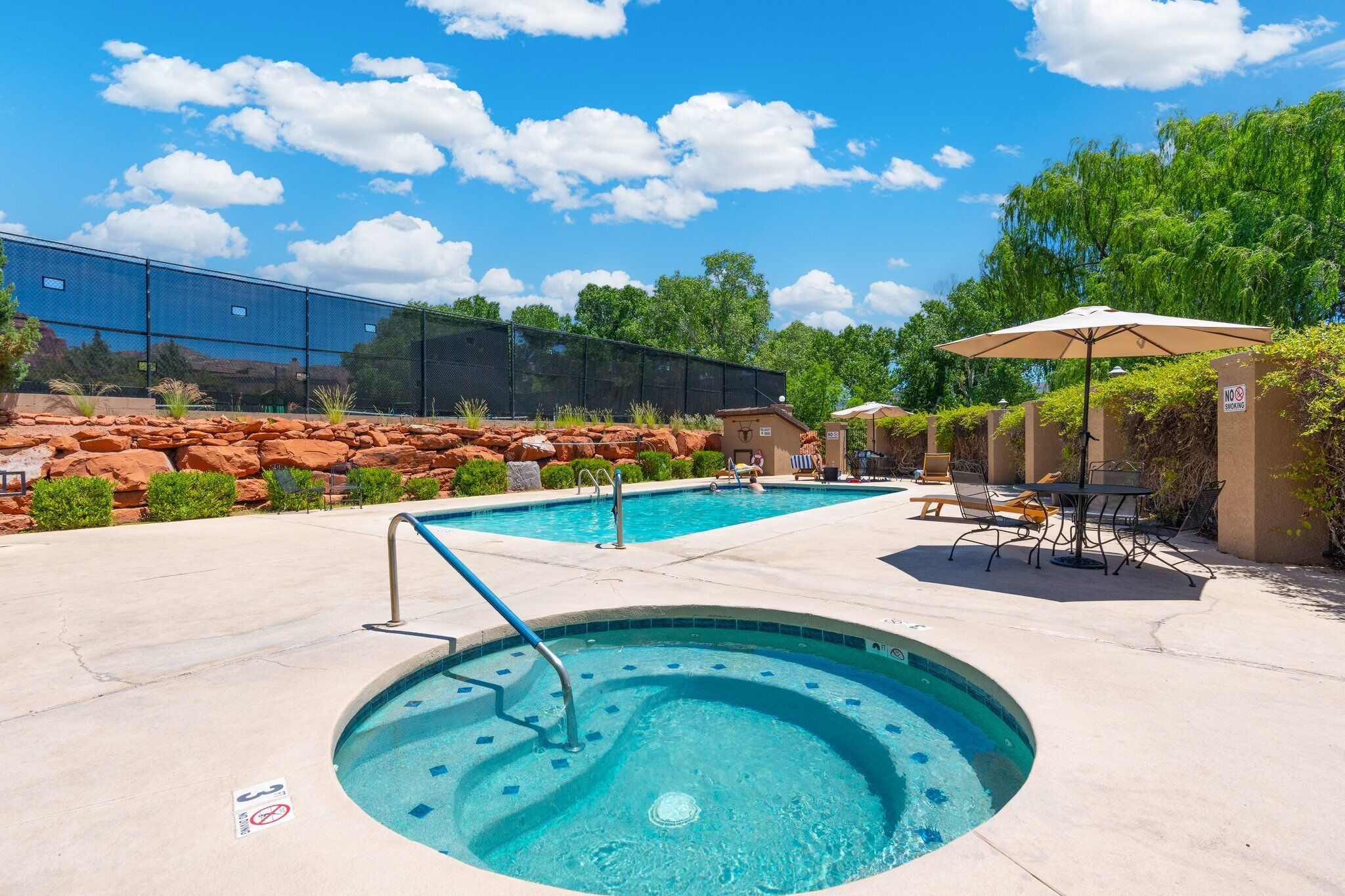 Et oppvarmet basseng