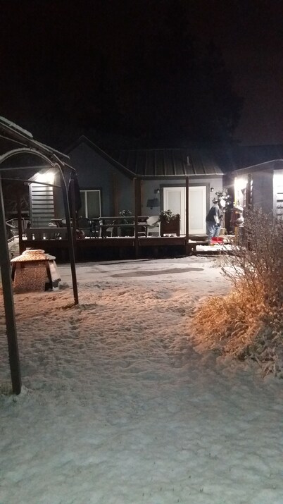 Farmhouse  Golf Ski, Private 420 friendly, Handicapable,  Wheelchair accessable.