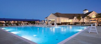 Gorgeous Home in OC: Pools, Kayak, Fishing Pier, 5min to beach & Boardwalk, Golf