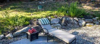 Charming and quiet rental 3 miles from the Mt. Mansfield skiing area