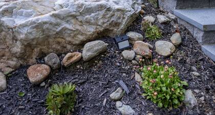 Charming and quiet rental 3 miles from the Mt. Mansfield skiing area