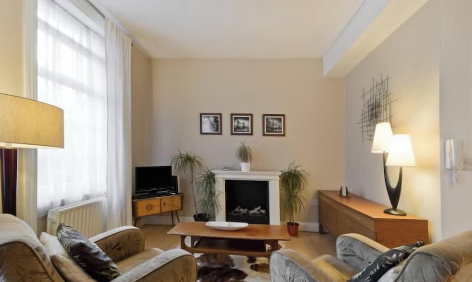 1 Bed Victorian Flat In Fitzrovia//oxford St/covent Garden A Short Walk Away - 馬里波恩