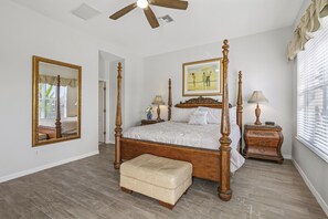 4 bedrooms, desk, iron/ironing board, free WiFi