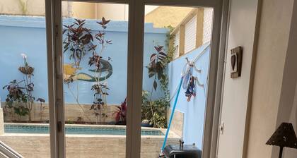 20 askeleen päässä rannalta, Condado-Ocean Park, PRIVATE POOL- GENERATOR-