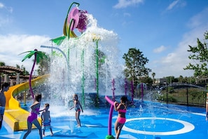 Children's area - 6/4 Home Pool/Spa Close to Disney, Free Water Park Use, Game RMThemed, WIFI BBQ (Kissimmee)