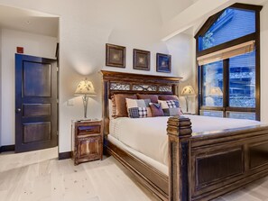 3 habitaciones, tabla de planchar con plancha y wifi gratis 