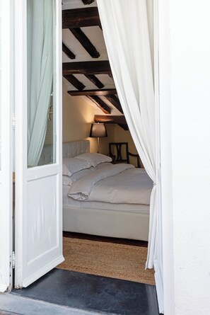 2 bedrooms, memory-foam beds, desk, iron/ironing board - The Pantheon – Charming apartment with Terrace (Rome)