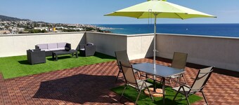 Charming spacious seaview penthouse. 2 private terraces, billiards,2 lifts,3 TV.