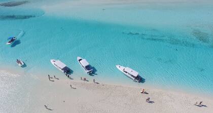 FAMILY BEACHFRONT 1 bed 2 bath APT DIRECTLY on HOOPERS BAY