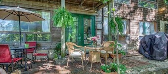 Amazing River House Waterfront Condo on the Choptank River on 18 Acre Farm