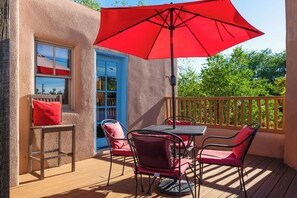 Outdoor dining - Incredible Location, Hot Tub, Roof Deck (Santa Fe)
