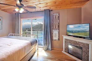 2 soverom, strykejern/-brett og sengetøy