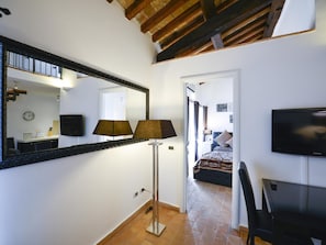 2 camere, accesso a Internet, lenzuola