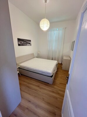 3 Schlafzimmer, Bügeleisen/Bügelbrett, kostenloses WLAN, Bettwäsche