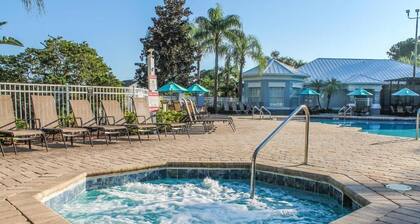 Luxury Condo Steps to Disney, Gated Resort Perfect Location, Free Parking & WiFi