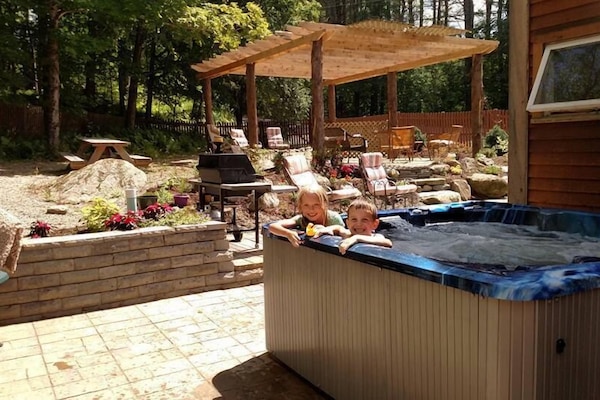 Hot Tub Fun! In back yard!