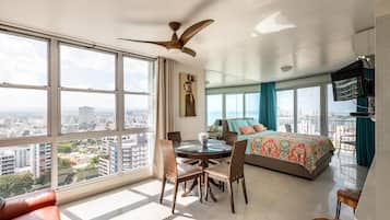 1 bedroom, in-room safe, iron/ironing board, free WiFi