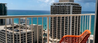 Amazing, OCEAN VIEW STUDIO - BALCONY- Wi-Fi -APT has GENERATOR- PARKING Optional
