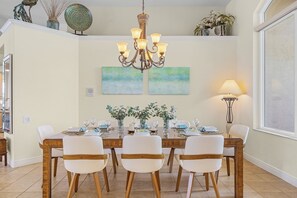 Dining - Beautiful Villa Lake View Heated Pool, Salt💧Spa & Kayak’s🐠 Simply Wonderful! (Cape Coral)