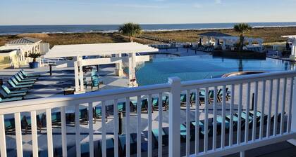 Luxury Villa on Gulf Beach next to Pointe West Resort Club