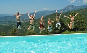 Piscine extérieure