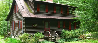 Experience Delaware Riverfront cabin nestled in the woods, Pet/Family Friendly