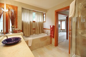 Shower, jetted tub, hair dryer, towels - Ski in/out, Luxury with Amazing Views, Open Concept, 29 ft Ceilings, Airy! (Golden)