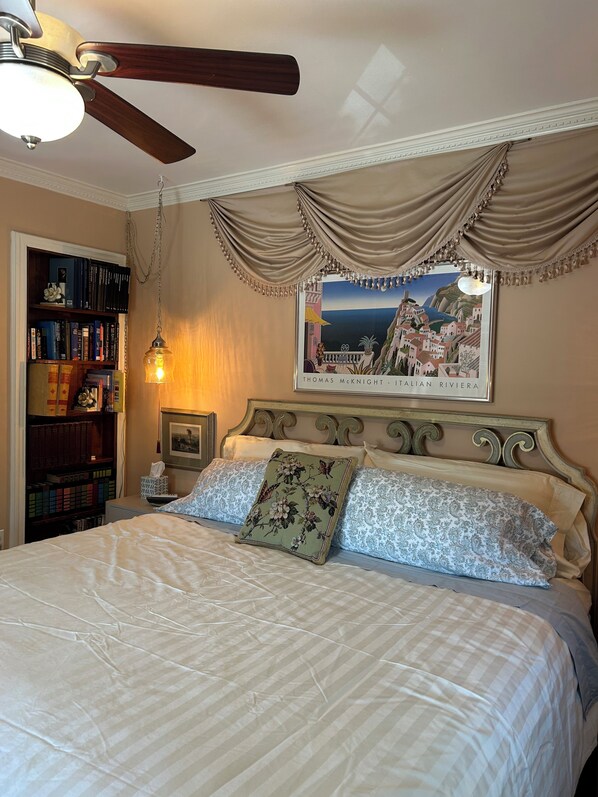 4 bedrooms, desk, iron/ironing board, free WiFi