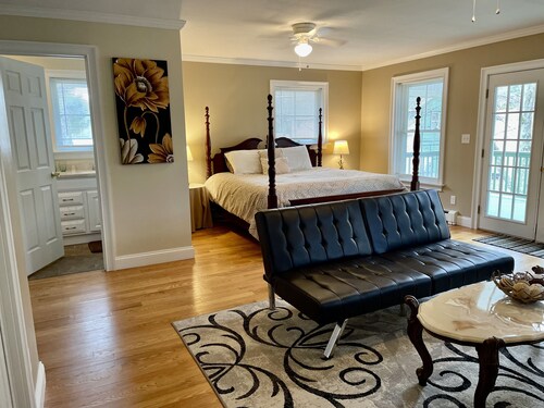 ⭐ Spacious Lake House Just Minutes From The Slopes ⭐