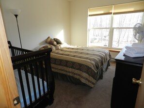 3 camere, ferro/asse da stiro, Wi-Fi gratuito, lenzuola