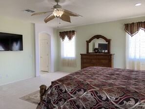 4 Schlafzimmer, Bügeleisen/Bügelbrett, Reisekinderbett, kostenloses WLAN